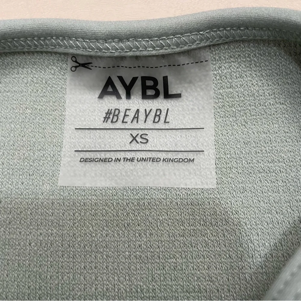 EUC AYBL Waffle Crop Vest Tank Spaghetti Strap Sage Green Women's Size XS - Picture 5 of 7